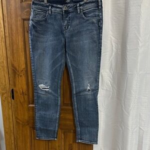 Silver Jeans Sam Women's Dark Blue Distressed Cropped Jeans